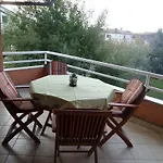 Διαμέρισμα Lina *