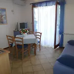 Διαμέρισμα Lina *